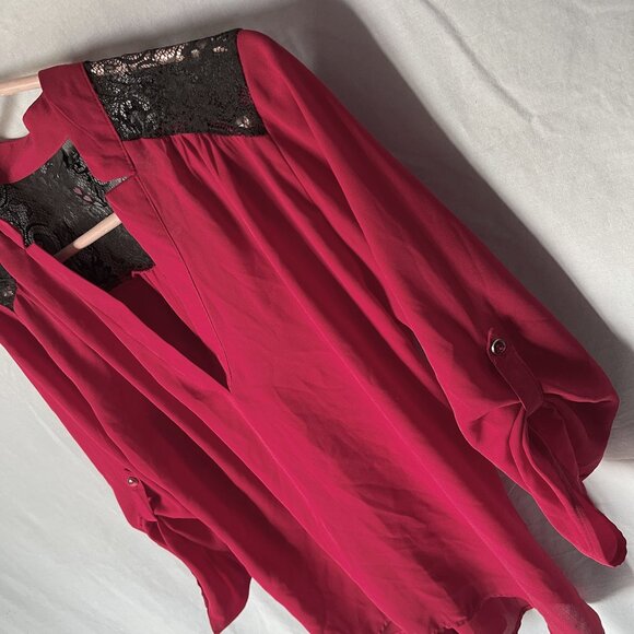 THREE HEARTS - RED & BLACK LACE Blouse Shirt Top - 3/4 Button Sleeve - LARGE - Picture 3 of 4